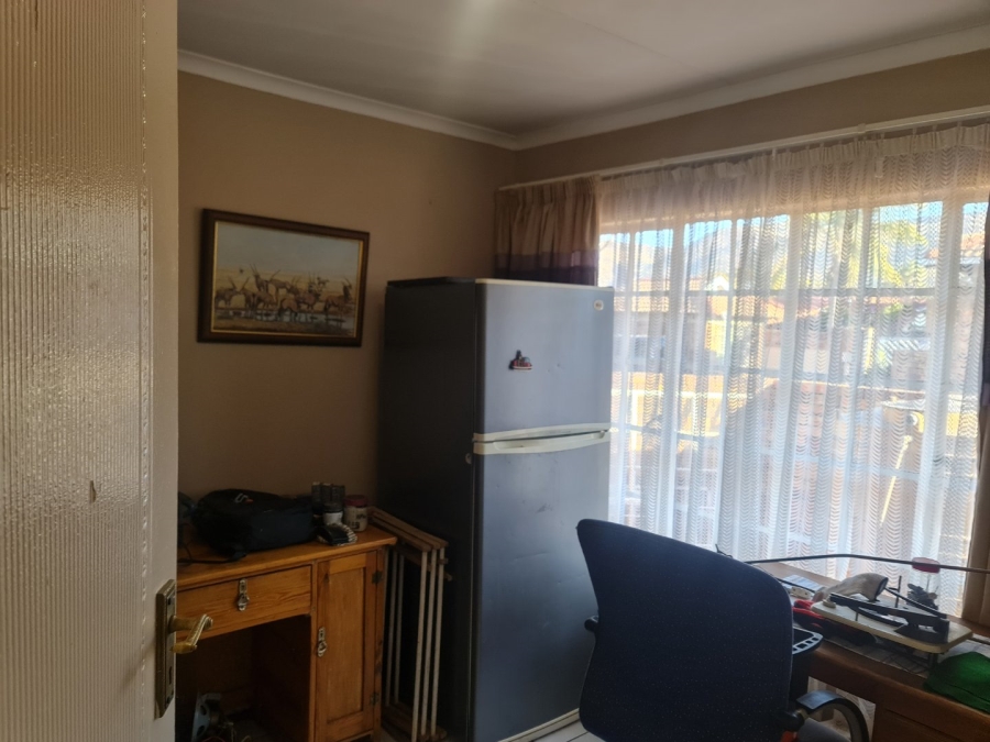 3 Bedroom Property for Sale in Geelhoutpark North West